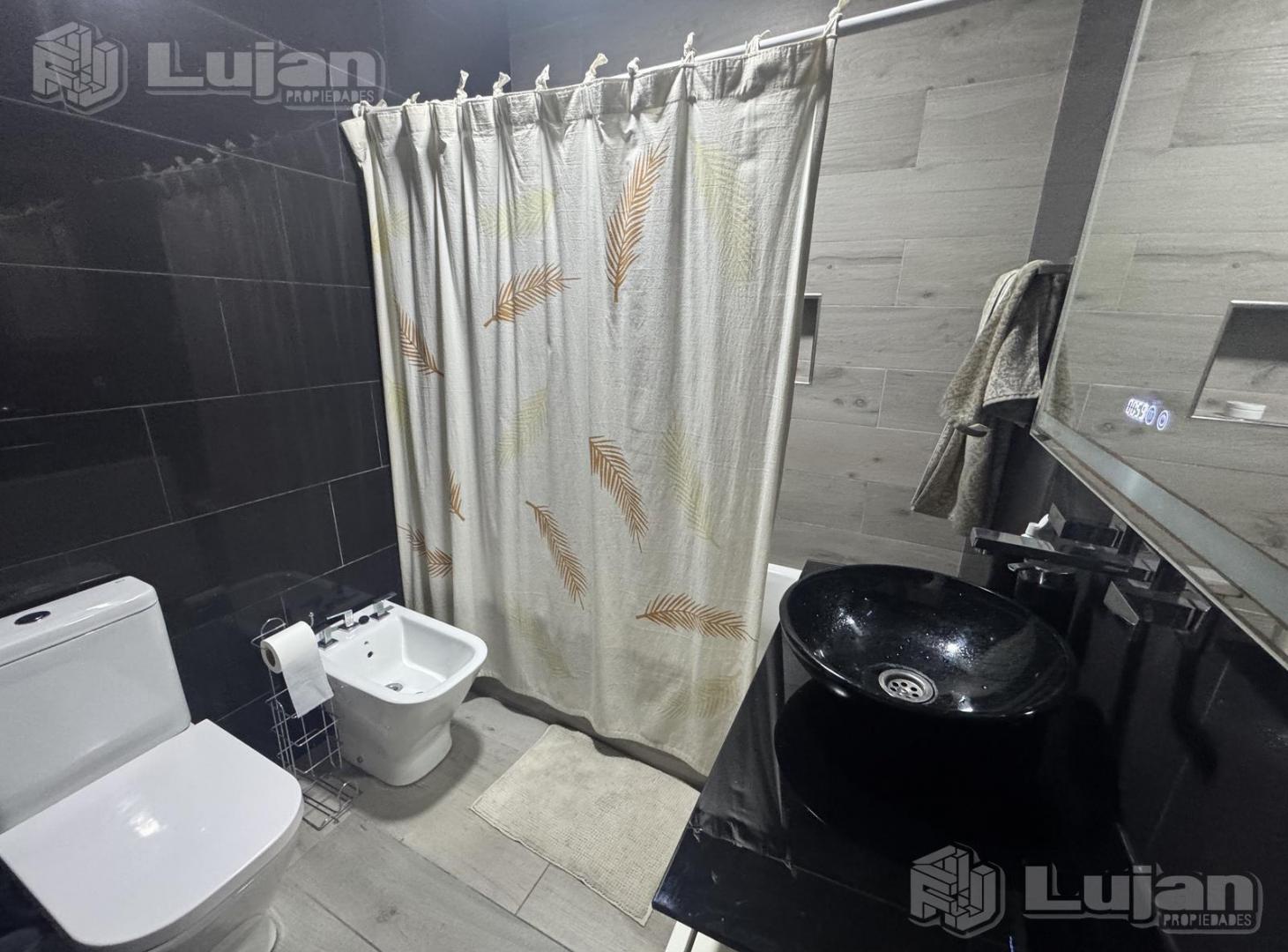 Foto de Venta PH Mataderos Barrio Naón 2 ambs con patio PB frente, imagen 3