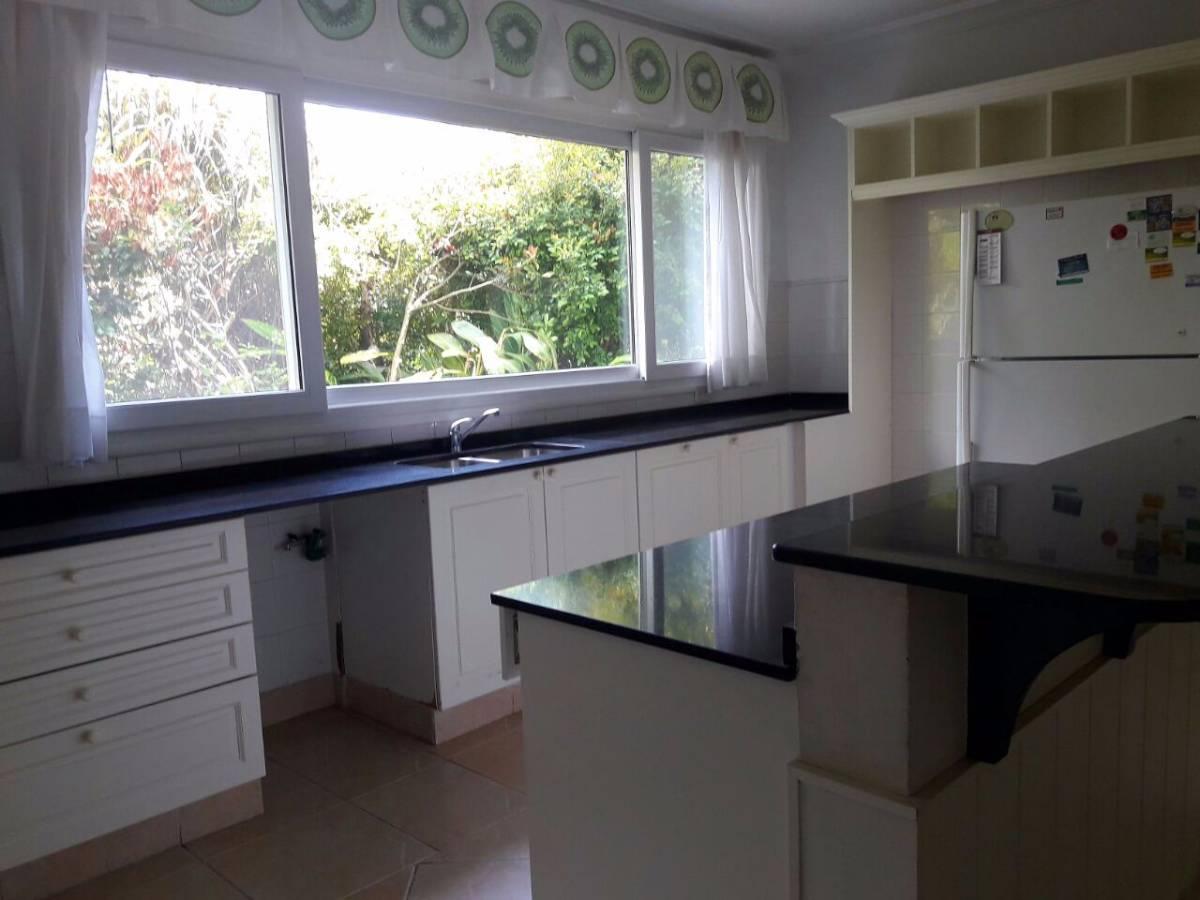 Impecable Casa Estilo Clásico Al Agua 3