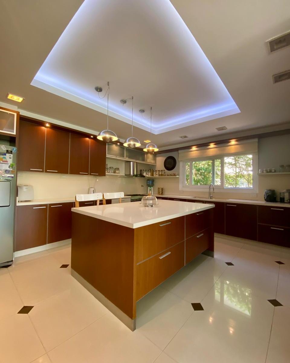 Increíble Casa en Venta en Castores Nordelta Al Agua 4