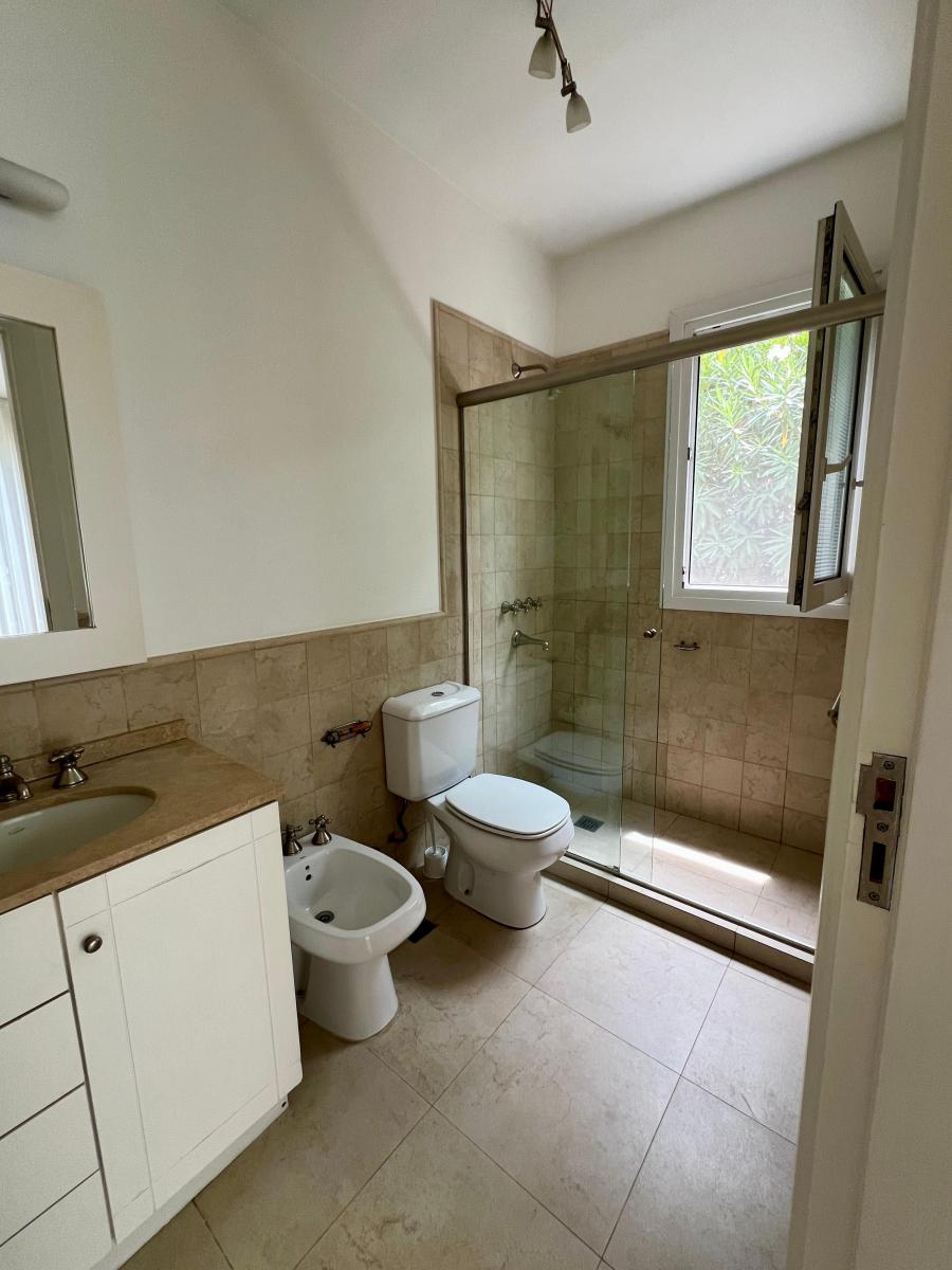 Foto de VENTA con RENTA - Lindísima Casa con 5 Dormitorios en La Isla, imagen 5