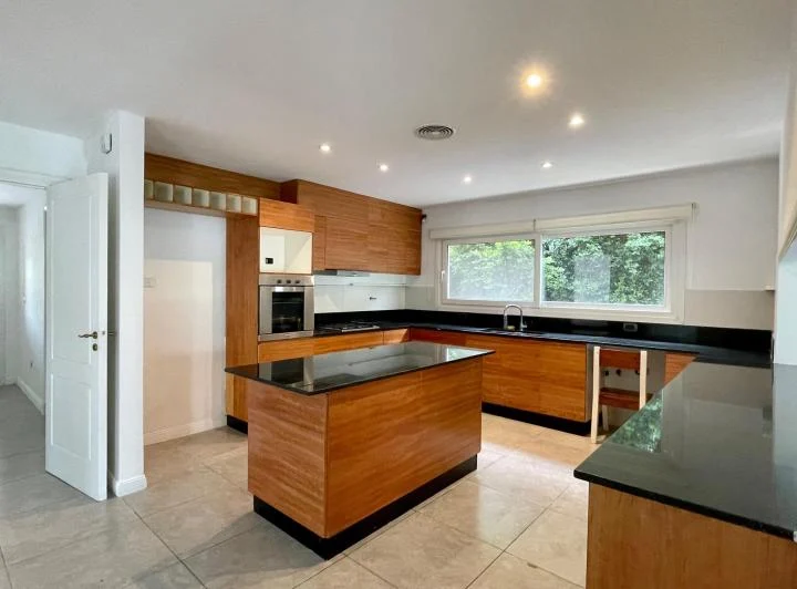 EXCELENTE CASA A LA VENTA EN EL GOLF 5