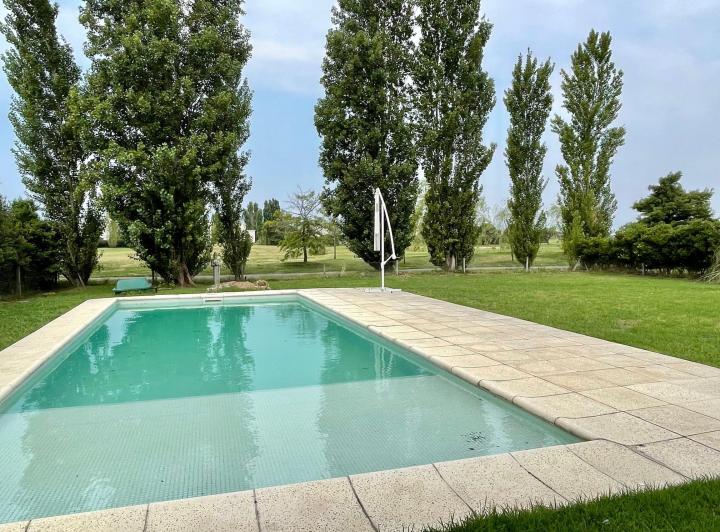EXCELENTE CASA A LA VENTA EN EL GOLF 1