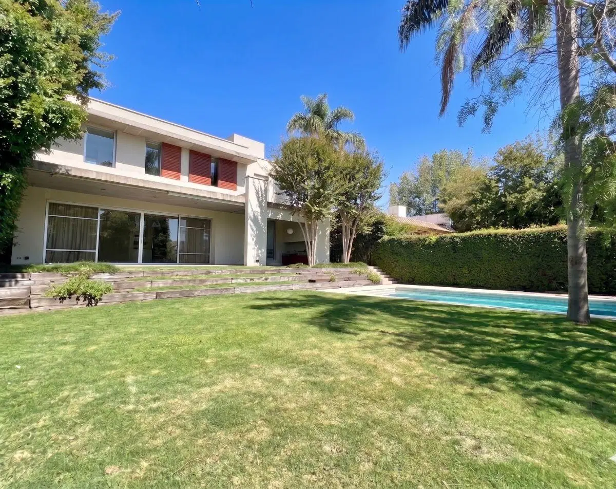 Espectacular Casa Moderna al Río con 4 dormitorios y Amarra doble – Club Boating 4