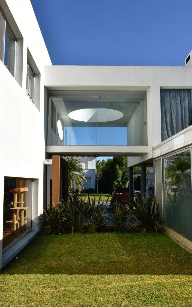 CASA MODERNA, MUY LUMINOSA, CON VISTA AL BOSQUE 4