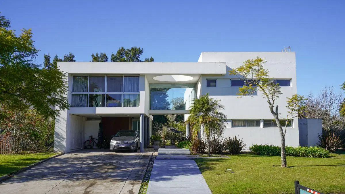 CASA MODERNA, MUY LUMINOSA, CON VISTA AL BOSQUE 3