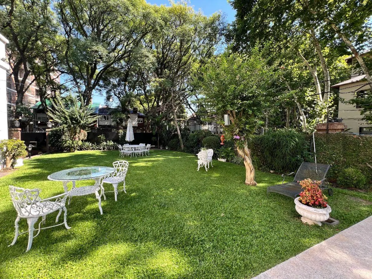 Espectacular Casa de Estilo Inglés con 6 dormitorios - UNICA! 4
