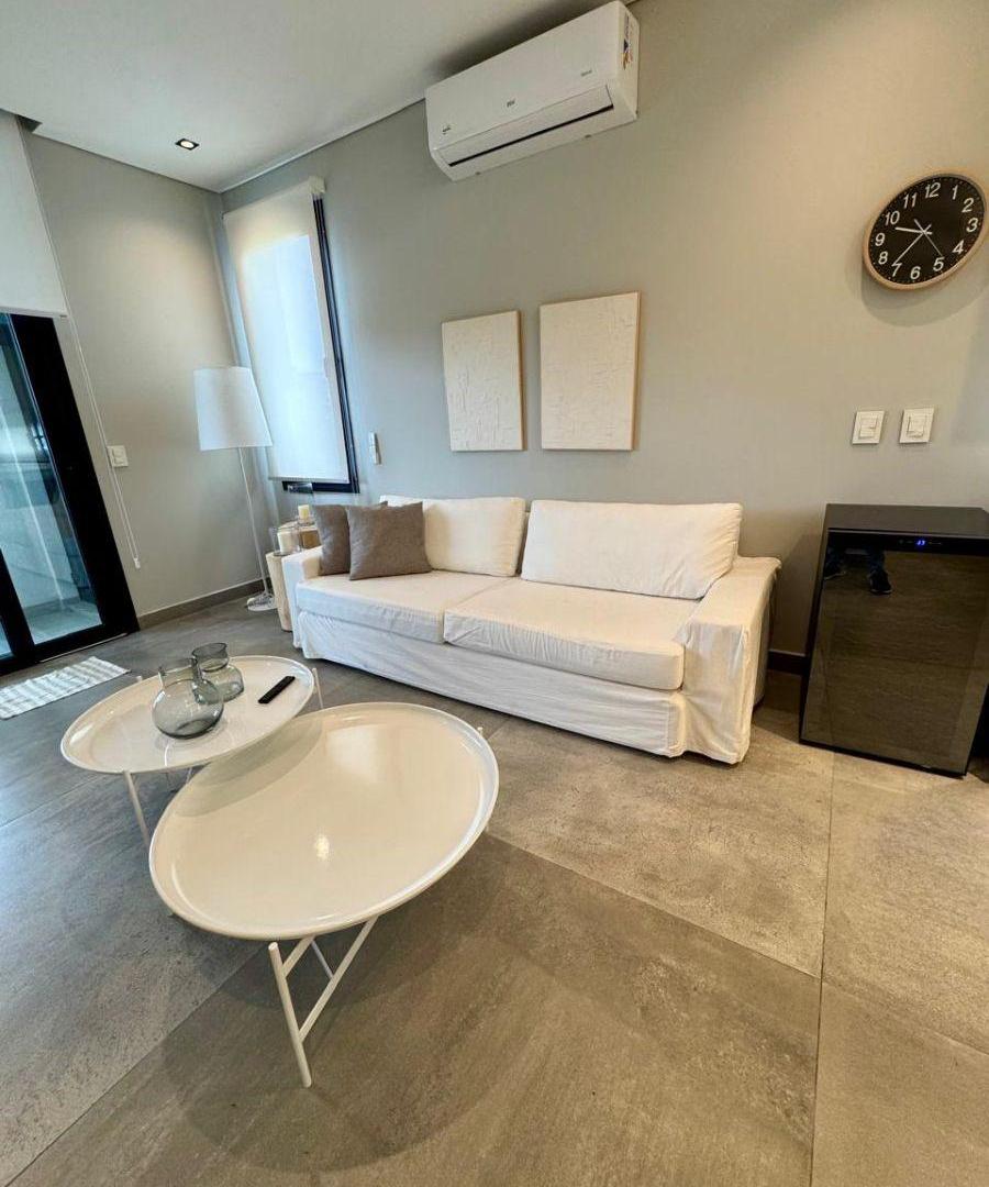 Foto de IMPECABLE! 4 suites. AMOBLADA, imagen 1
