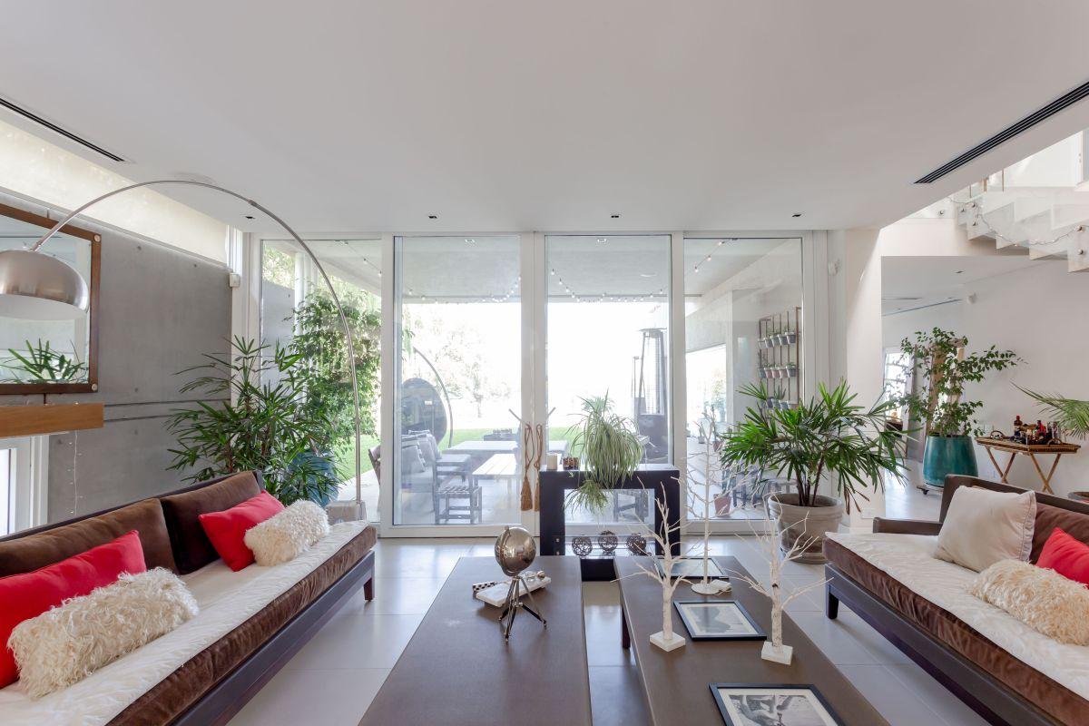 Foto de Espectacular Casa con Vista Abierta Al Lago Central en La Isla, imagen 2