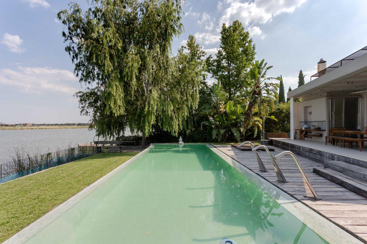 Foto de Espectacular Casa con Vista Abierta Al Lago Central en La Isla, imagen 4
