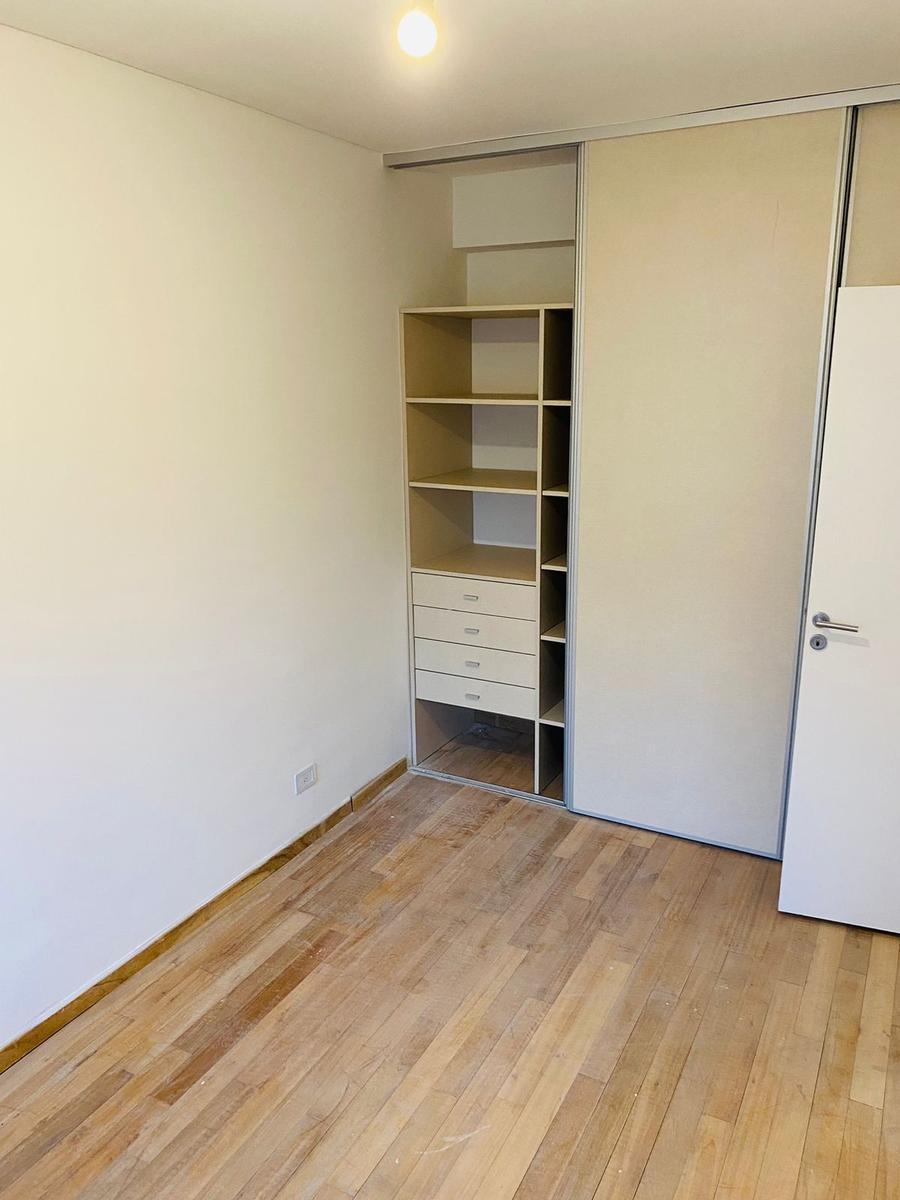 1° Piso - 141 m² Totales - 4 Ambientes 3
