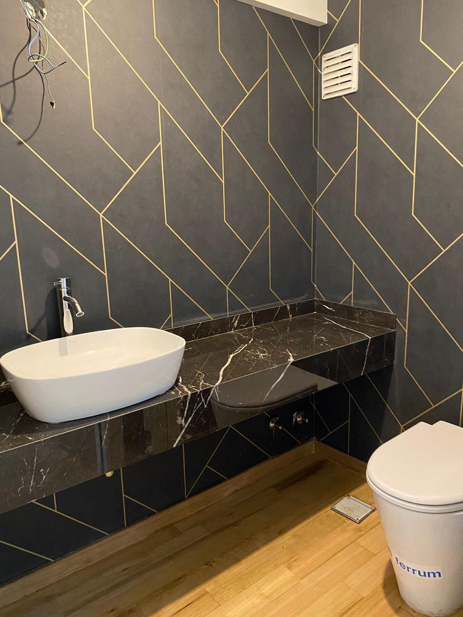 1° Piso - 141 m² Totales - 4 Ambientes 2