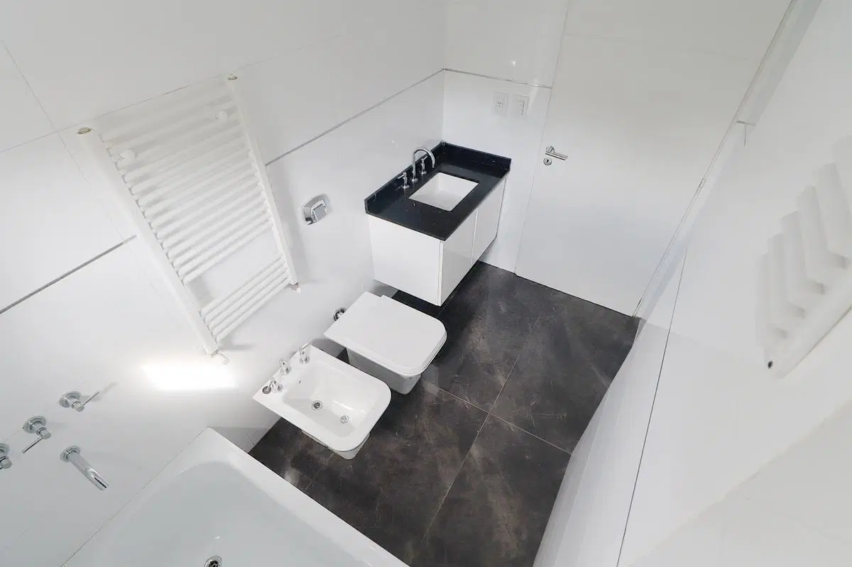 1° piso -211 m2 totales- 4 amb c/patio- 4