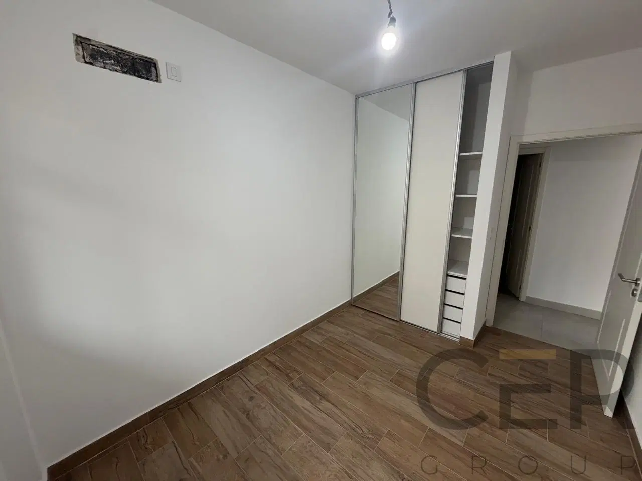 Departamento de tres ambientes con dependencia a estrenar 8
