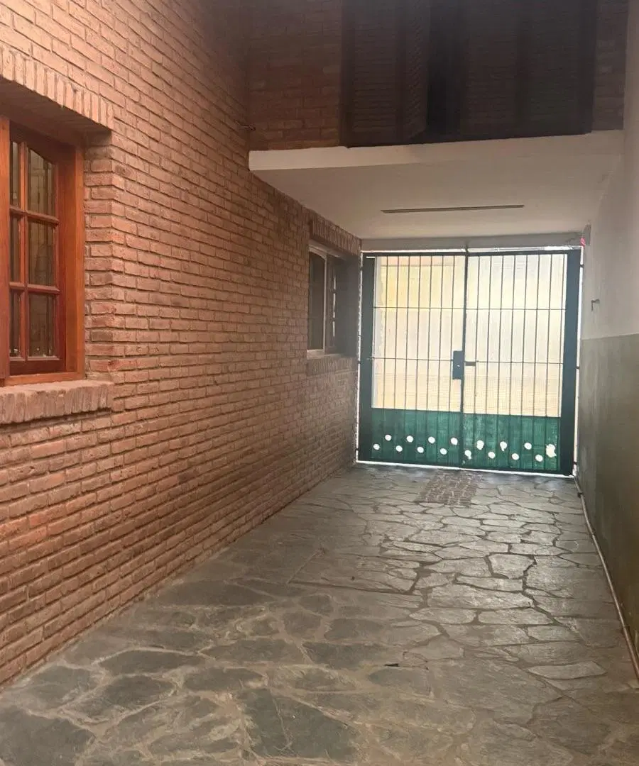 Casa 5 amb con jardin, quincho, cochera pasante, playroom 1