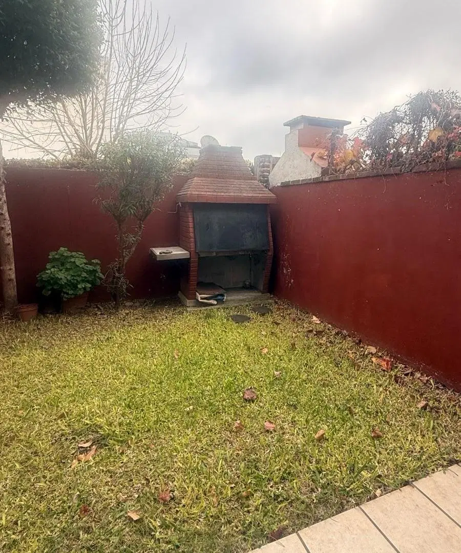 duplex con jardin, parrilla y cochera 2