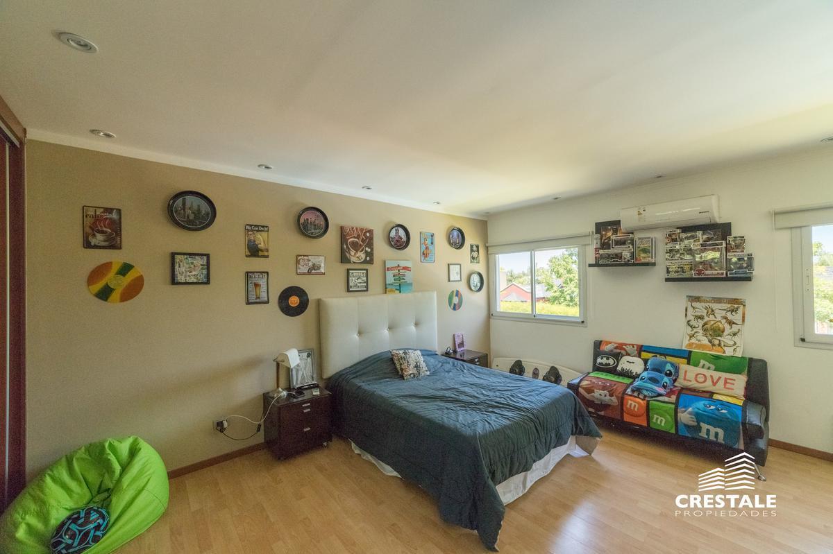 Casa 3 Dorm. en Venta - Cadaques Funes Hills 4