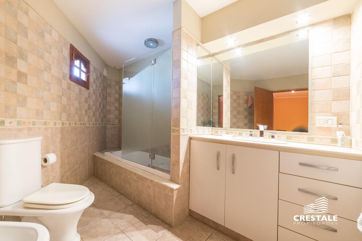 Casa 3 Dorm. en Venta. Patio con Parrillero - Fisherton 3