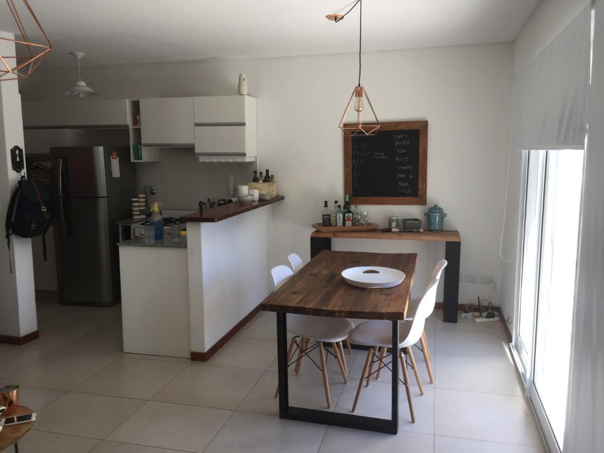 Venta / permuta | Departamento 1 dormitorio en condominio amenities | Fisherton