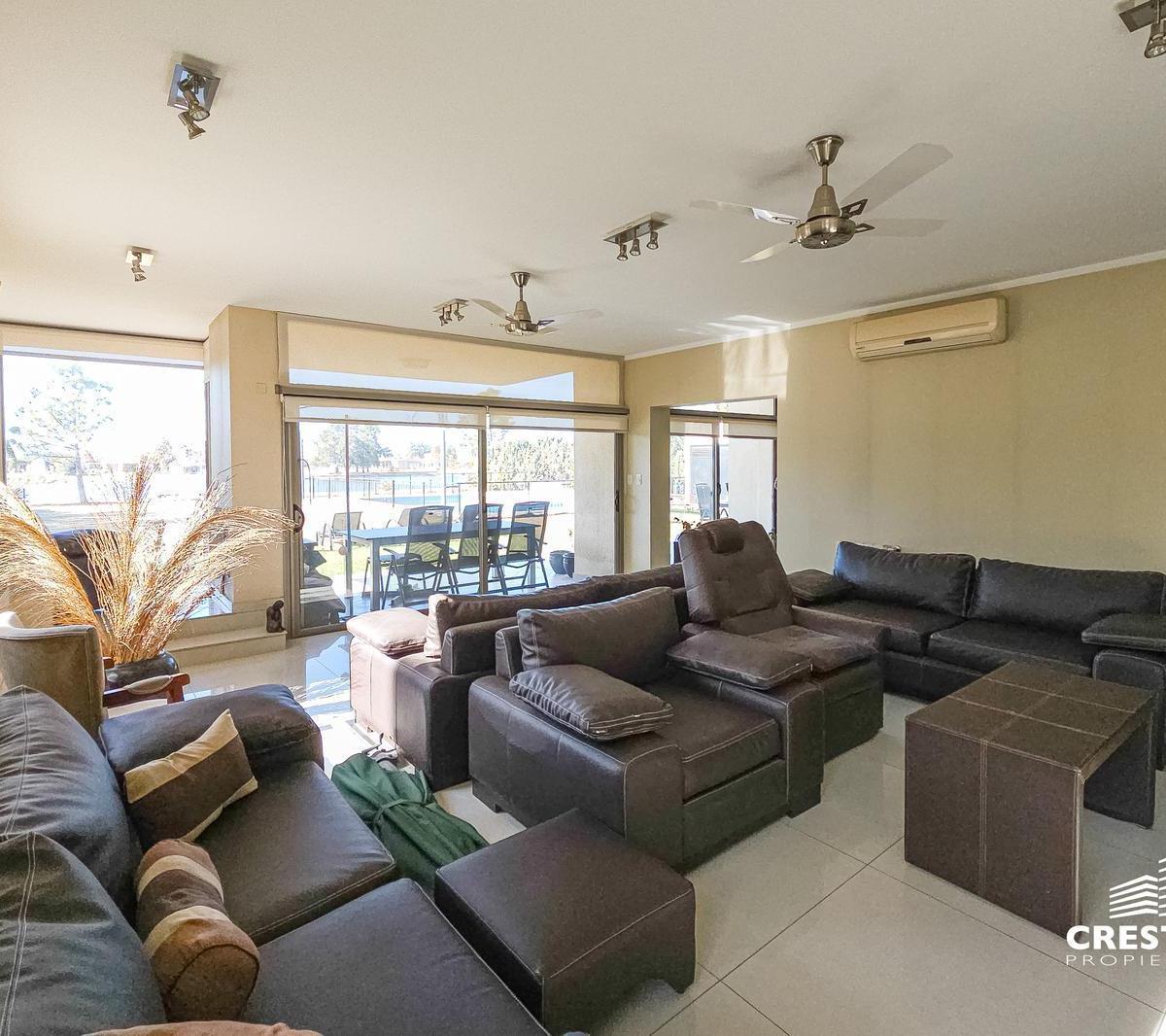 Venta Casa 5 Dorm. Puerto Roldán 1