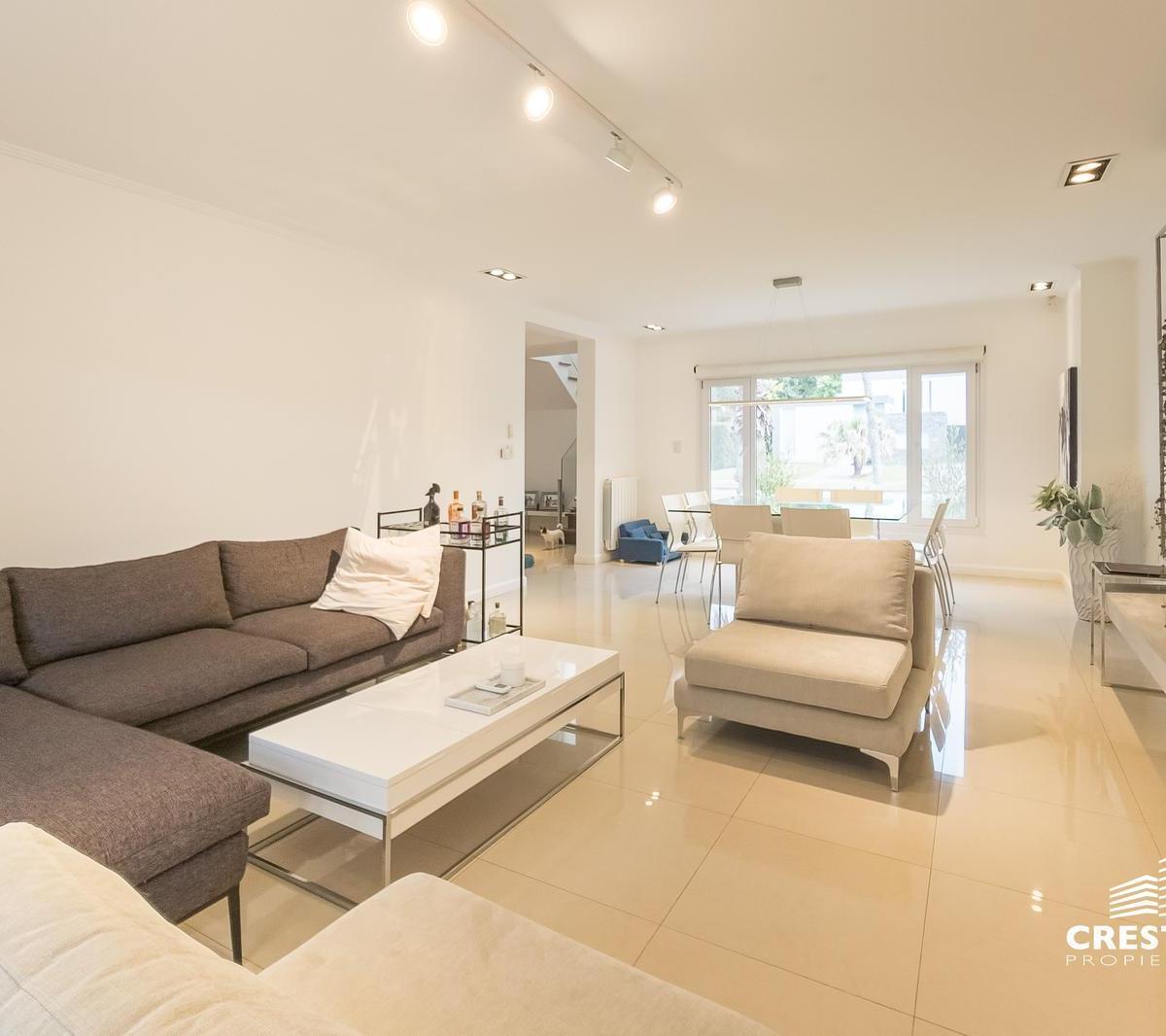 Venta Casa 3 Dorm. Funes Hills Miraflores Barrio Privado 2