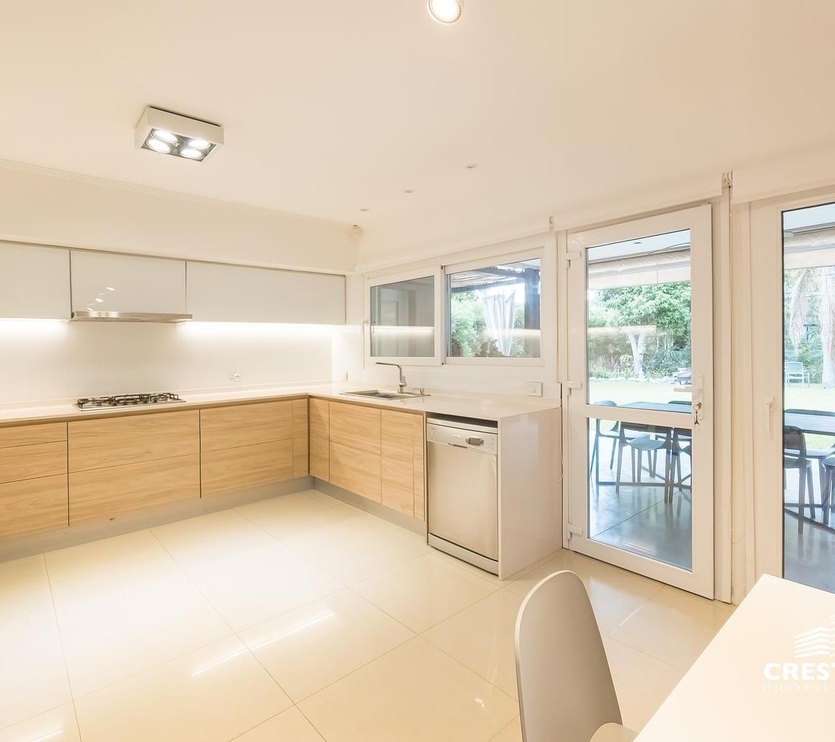 Venta Casa 3 Dorm. Funes Hills Miraflores Barrio Privado 5