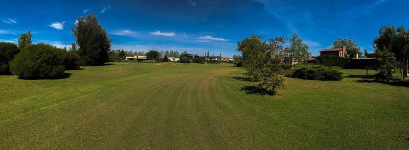 Venta Casa 4 Dorm. Country Golf Rosario 1