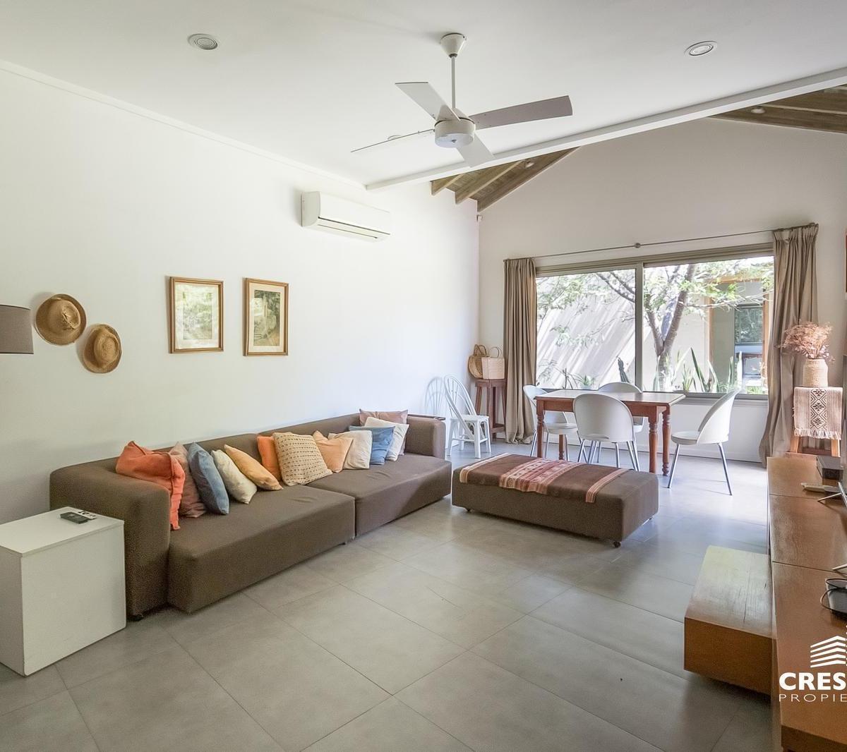 Excelente Casa de 5 Dorm. en Venta - Rosario Golf Country Club 1