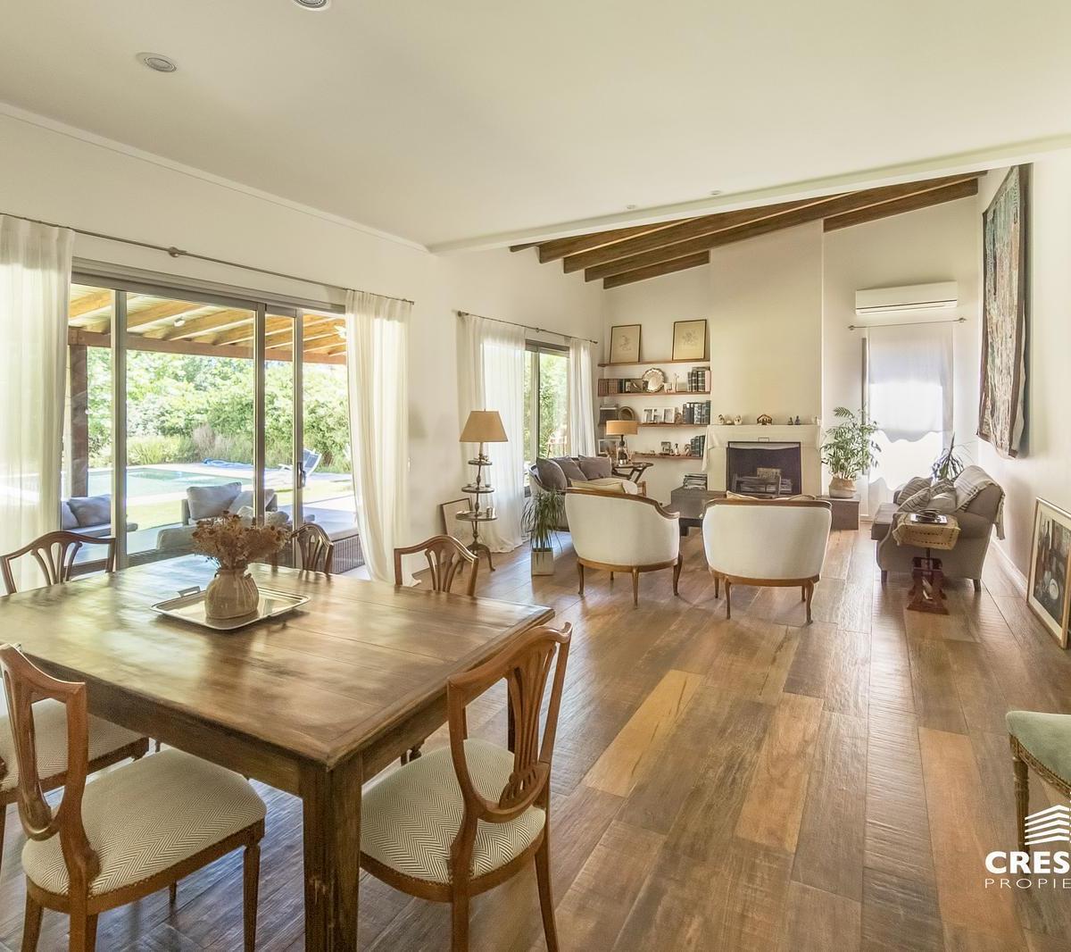 Excelente Casa de 5 Dorm. en Venta - Rosario Golf Country Club 2