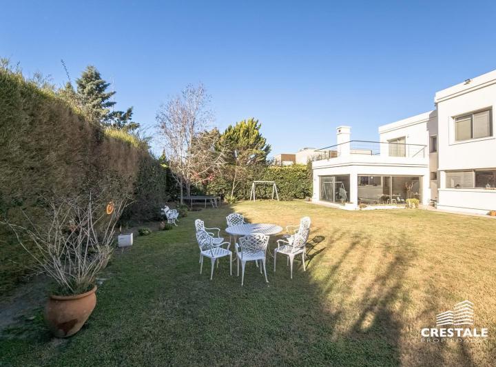 Venta casa 5 dormitorios Kentucky Club de Campo barrio privado 4