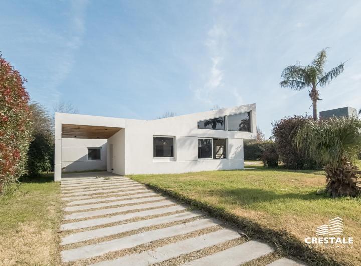 Venta casa 3 dormitorios Funes Hills Miraflores Barrio privado 2