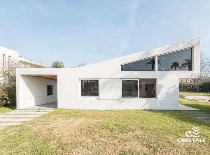 Venta casa 3 dormitorios Funes Hills Miraflores Barrio privado 3