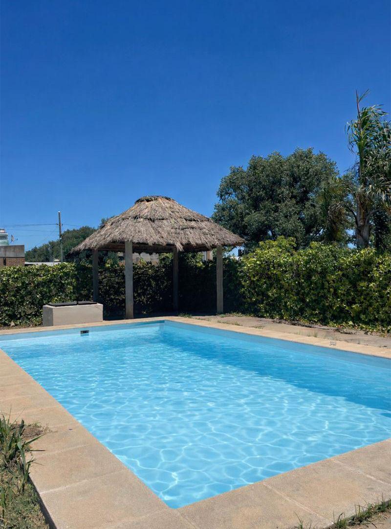 Venta casa 2 dormitorios Funes Town