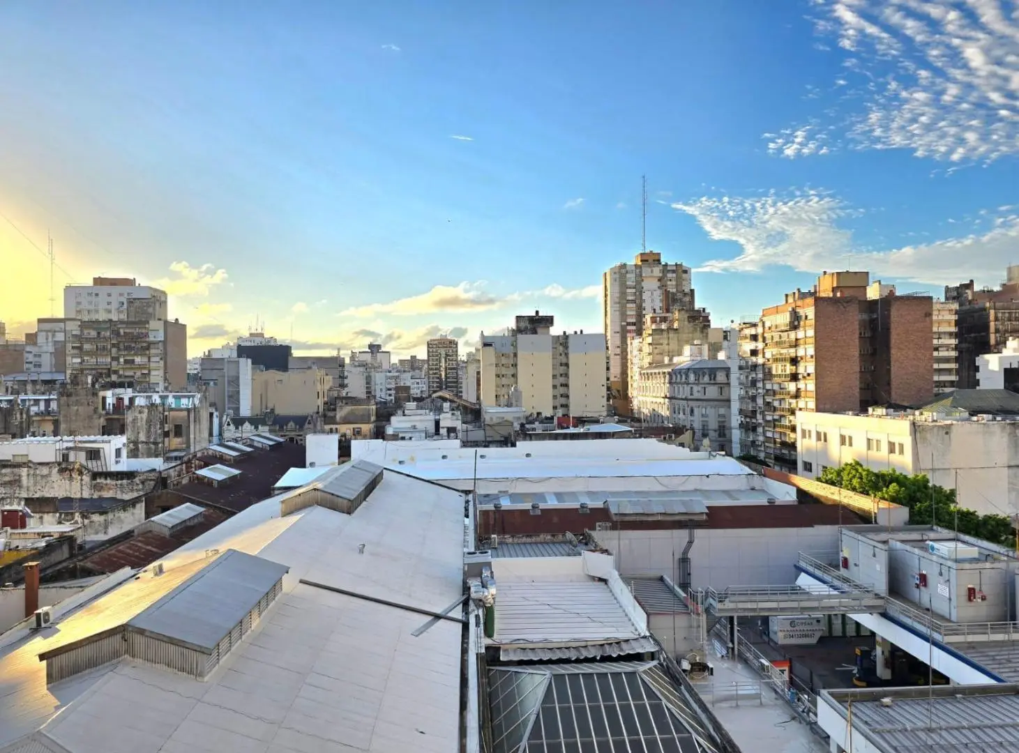 Venta / permuta | Departamento 2 dormitorios con balcón frente y amenites | Rosario centro 5