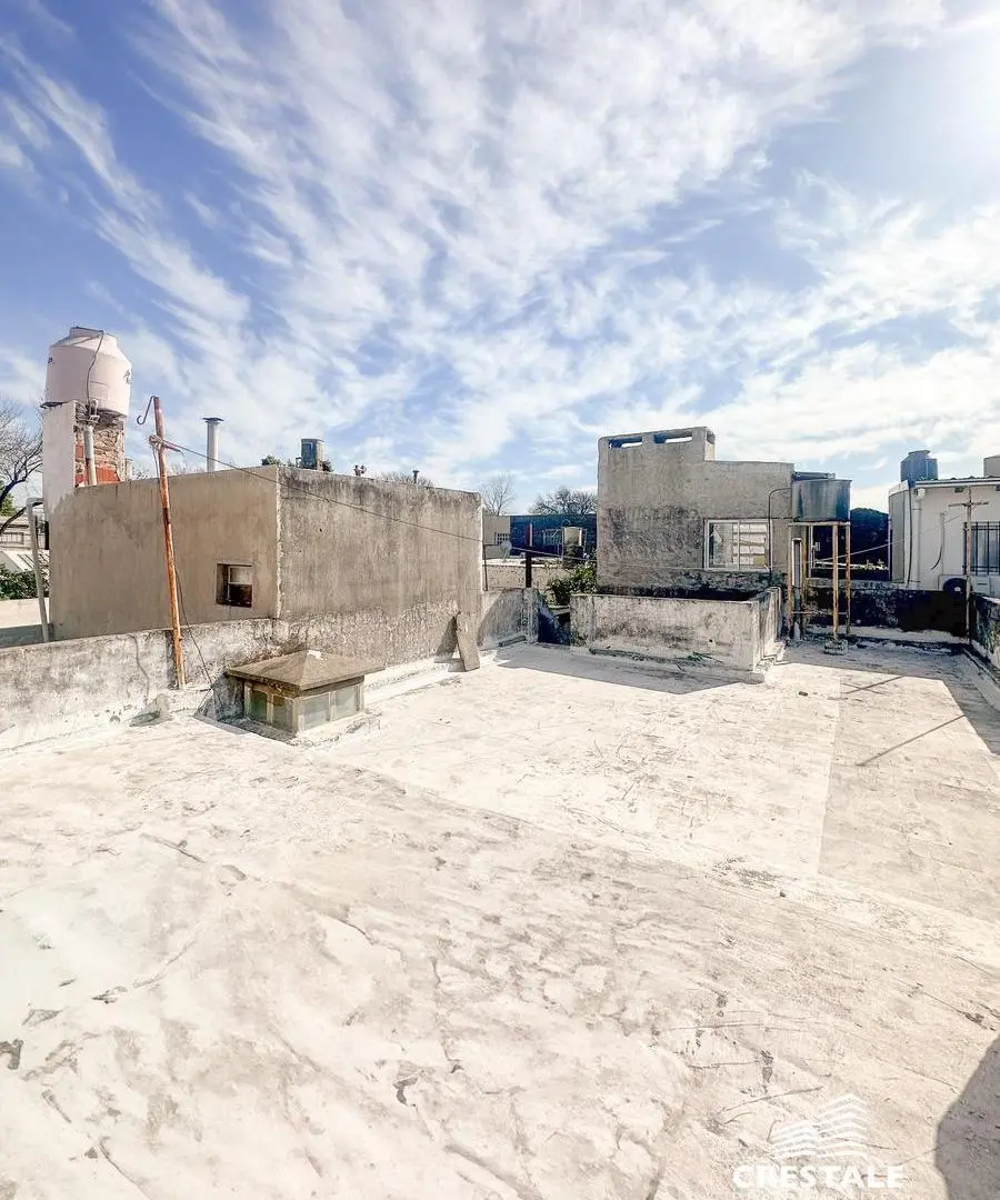 Venta / permuta | Casa pasillo | Alberdi, Rosario 2