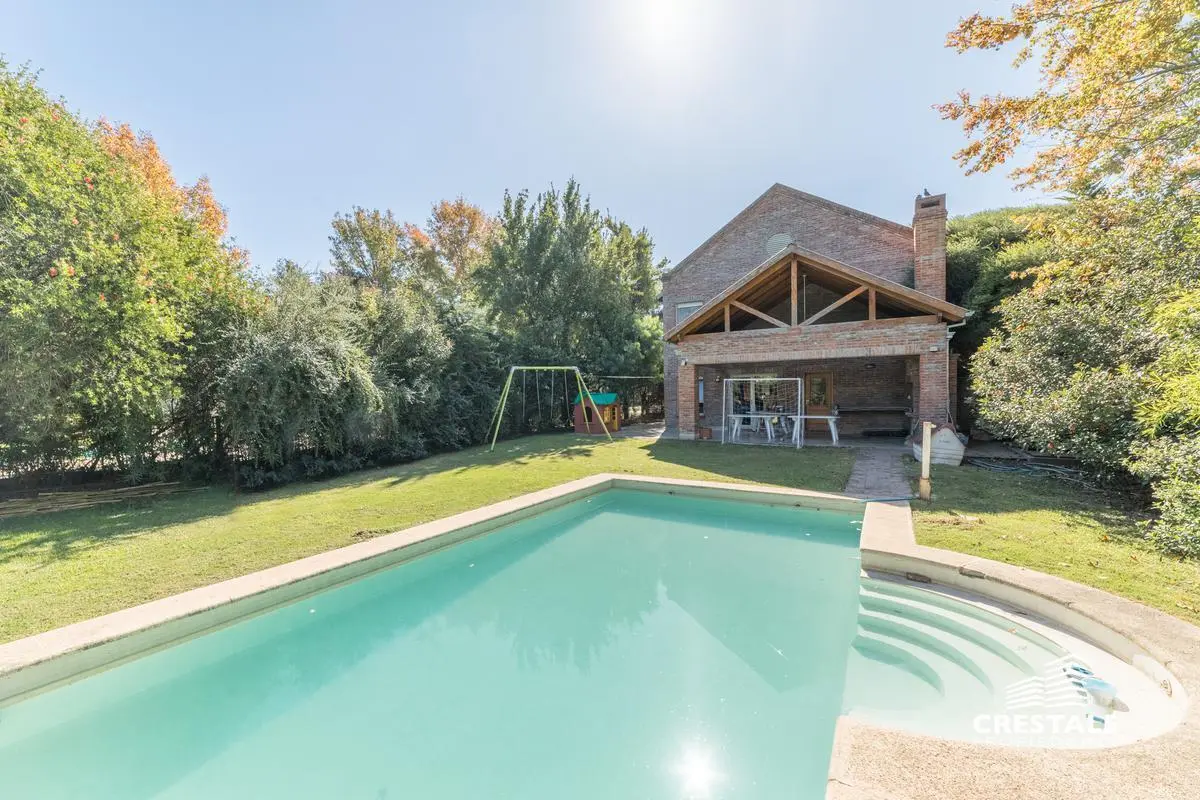 Venta / Permuta - Casa 4 dormitorios - Carlos Pellegrini, barrio privado - Fisherton, Rosario 3