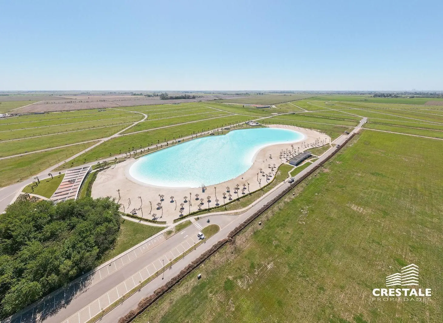 Venta / permuta | Casa 2 dormitorios con pileta en barrio cerrado | Vida Crystal Lagoon | Funes 5