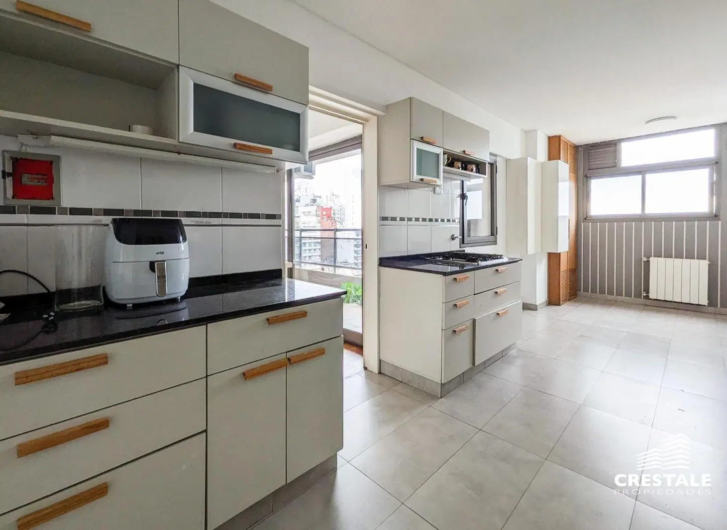 Venta / Permuta - Departamento 3 dormitorios con vista franca al rio - Centro, Rosario. 4