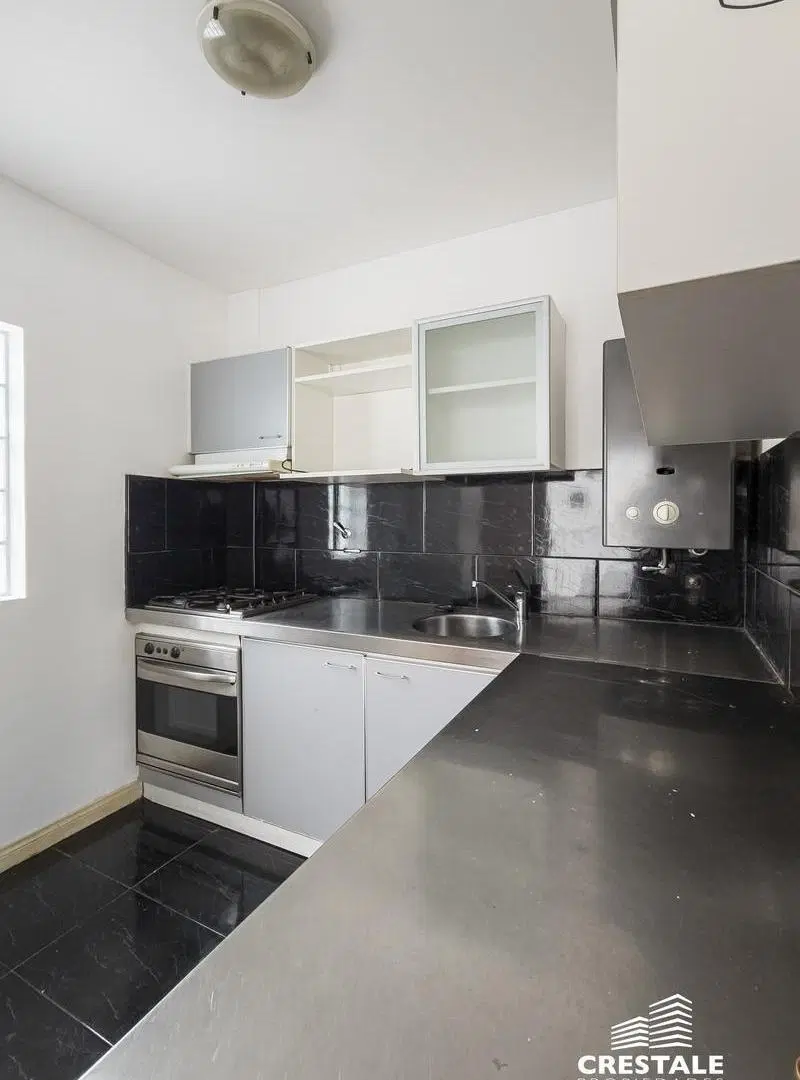 Venta / Permuta - Departamento 2 dormitorios con balcón a Bv. Oroño - Pichincha, Rosario 2