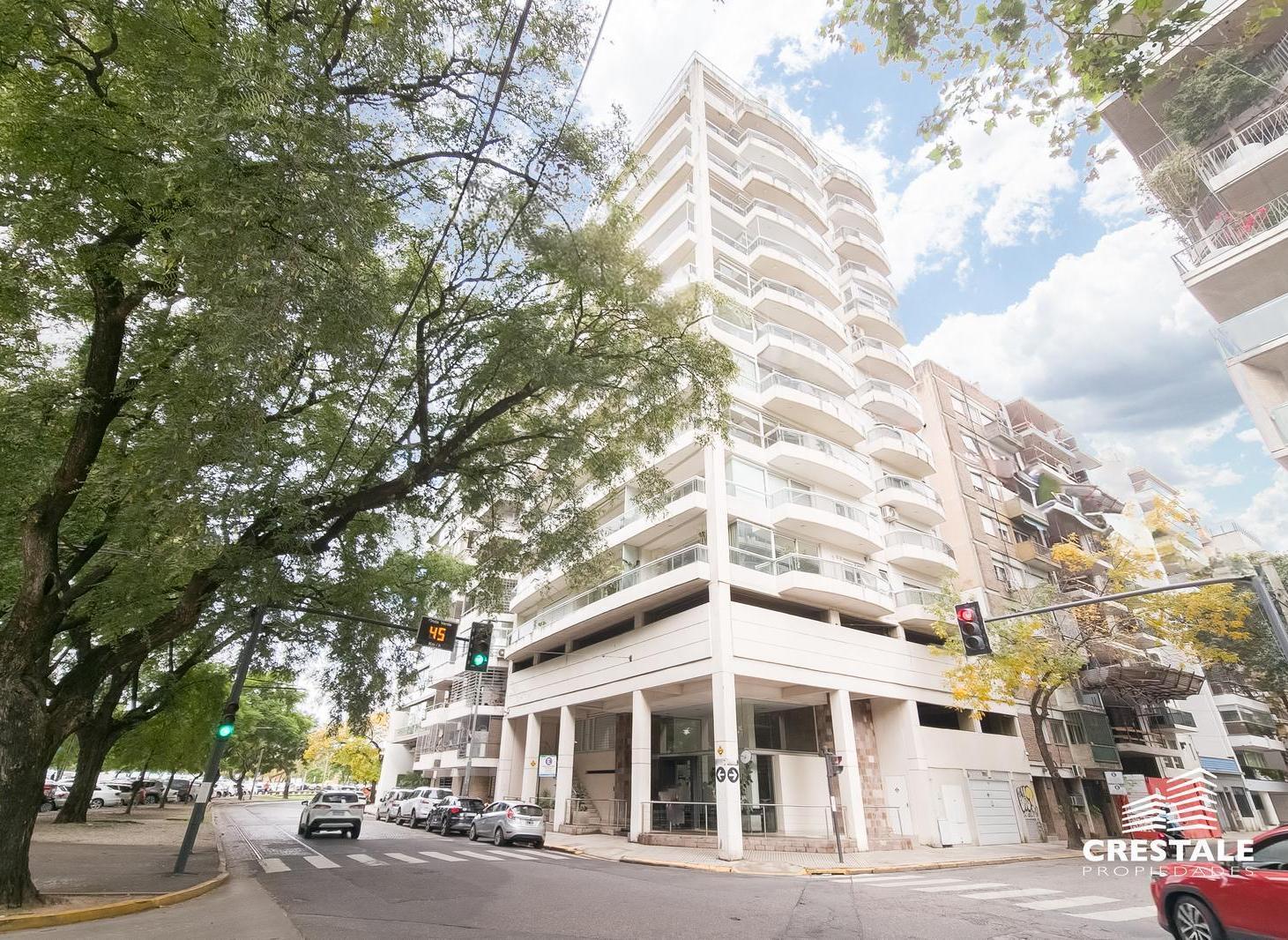 Venta / Permuta - Piso exclusivo 3 dormitorios con vista franca al río - Parque España, Rosario.