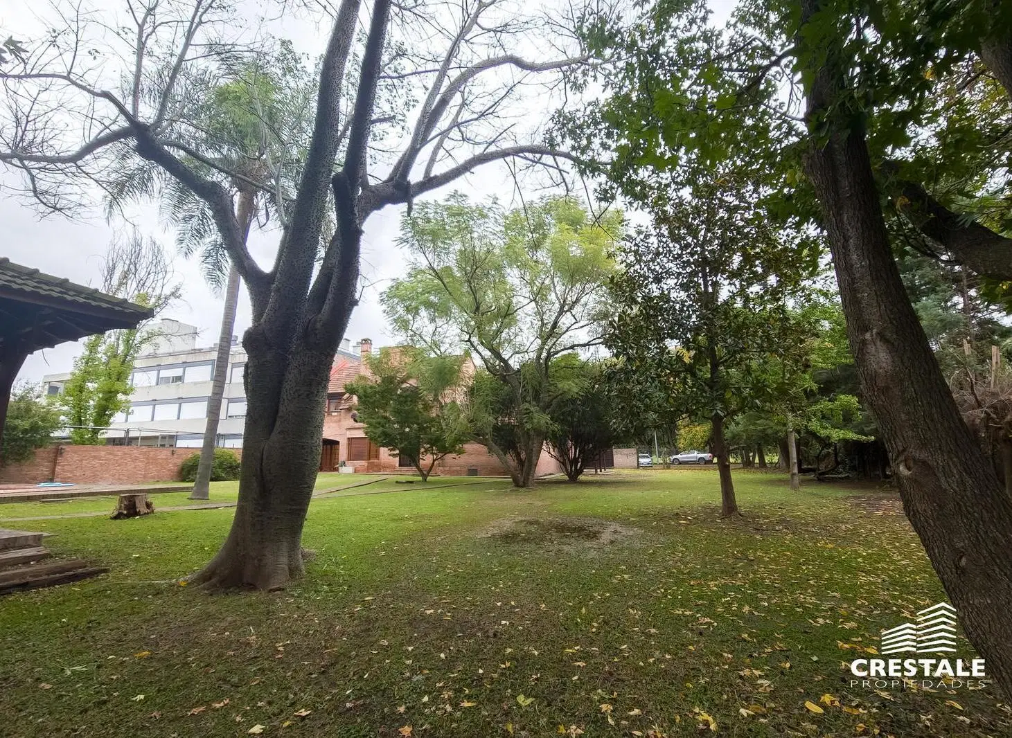 Venta - Lote de 1931 m² frente al golf - Fisherton, Rosario. 5