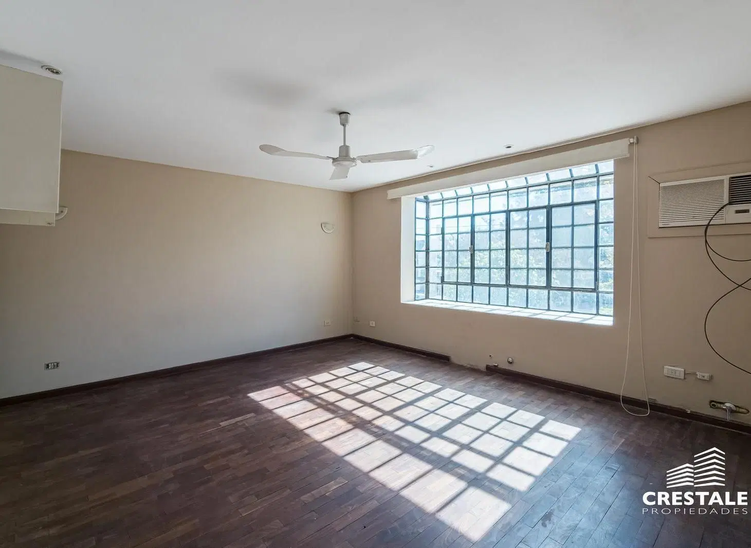 Venta - Casa 3 dormitorios con patio, cochera y parrillero - Fisherton, Rosario. 4