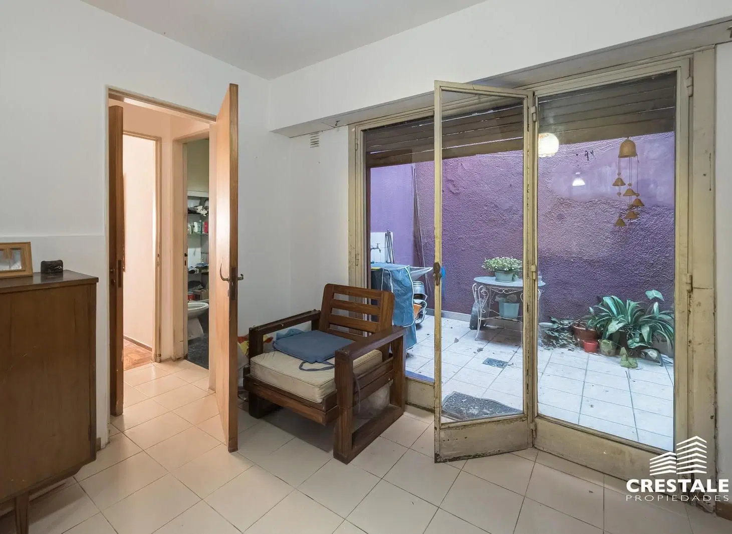 Venta / Permuta - Casa de pasillo 1 dormitorio con patio y terraza con parrillero - Abasto, Rosario. 2