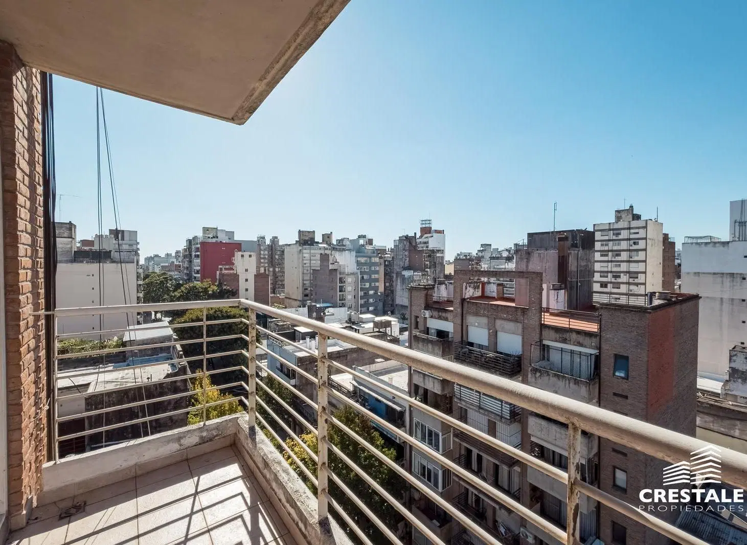 Venta - Departamento dúplex 3 dormitorios con terraza exclusiva y piscina - Centro, Rosario. 2