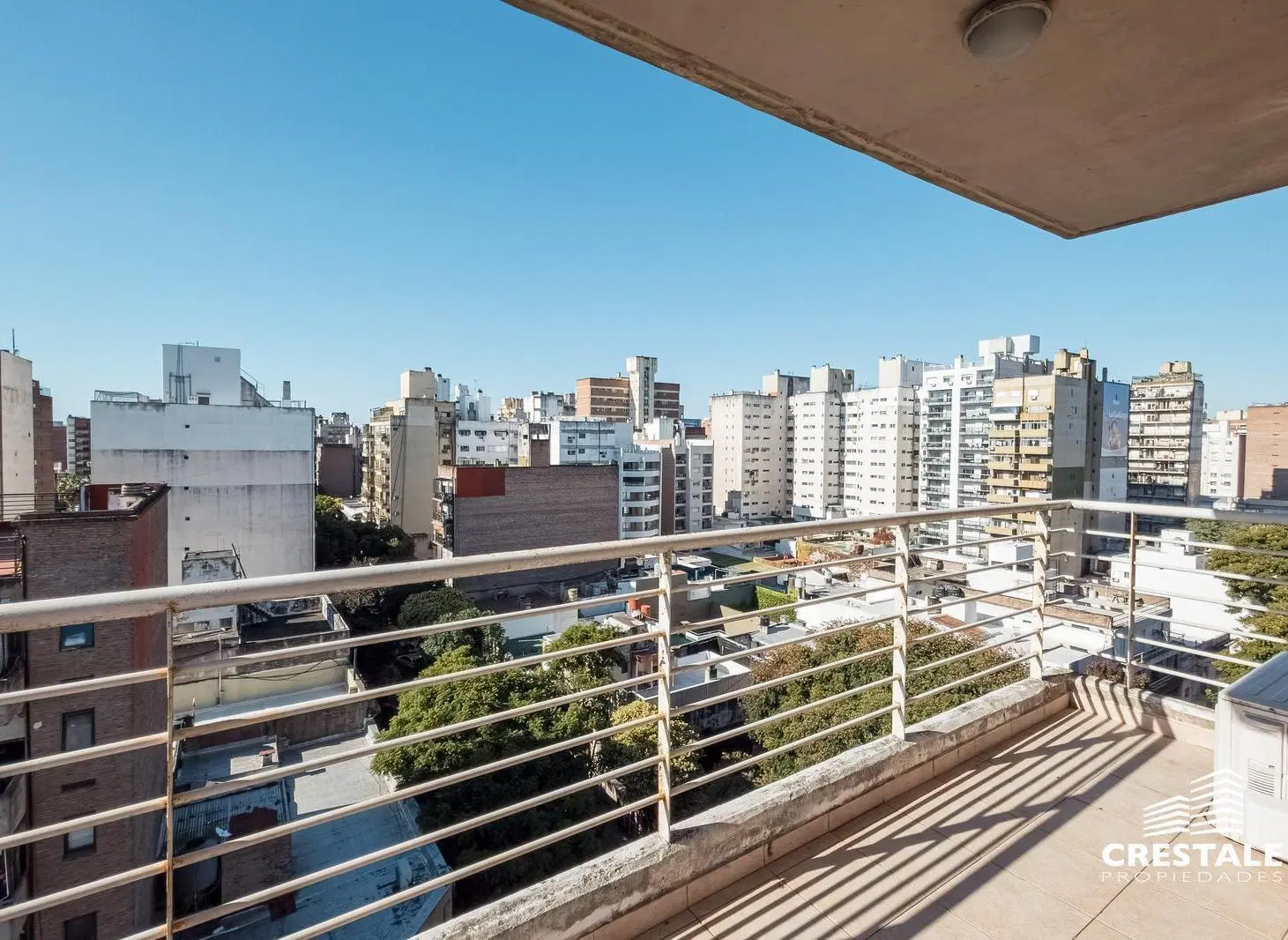 Venta - Departamento dúplex 3 dormitorios con terraza exclusiva y piscina - Centro, Rosario. 3