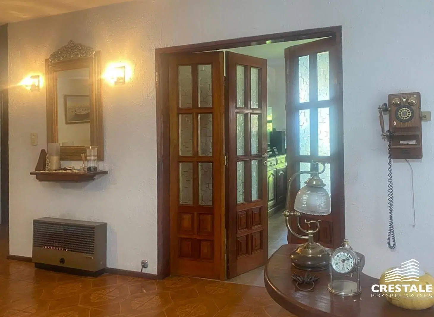 Venta / Permuta - Casa 4 dormitorios con jardín, pileta y quincho - La Florida, Rosario. 2