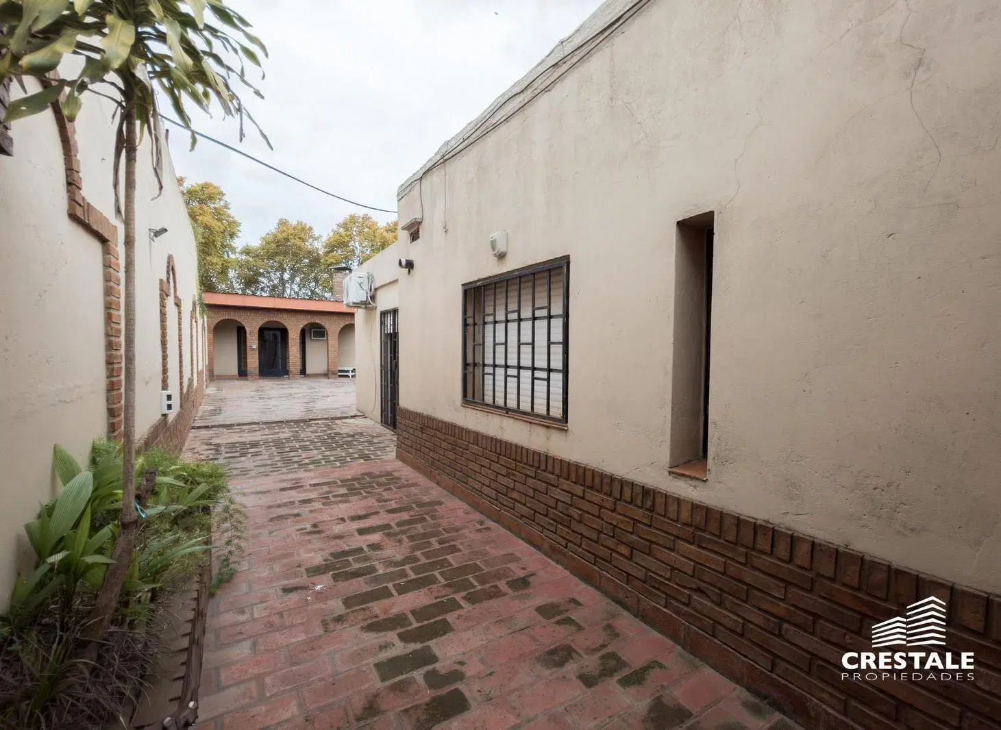 Venta / Permuta - Casa 3 dormitorios con cochera doble y quincho - Barrio Industrial, Rosario. 3