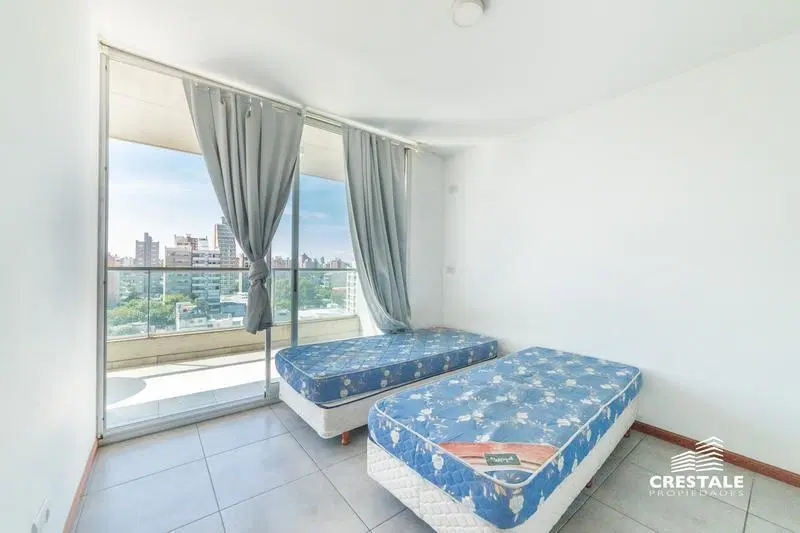 Venta / Permuta - Monoambiente divisible con balcón terraza al frente - Echesortu, Rosario. 8