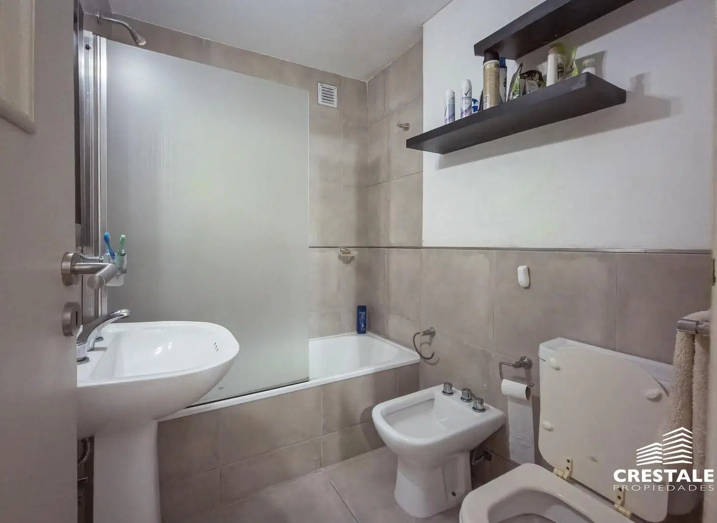 Venta - Departamento 2 dormitorios con cochera - Centro, Rosario. 5