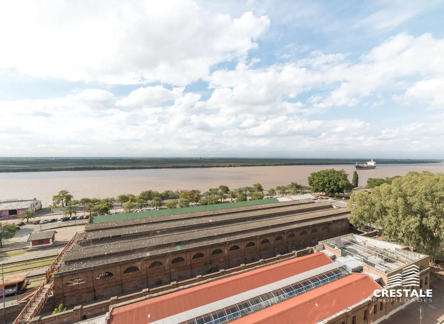 Venta / Permuta - Departamento 2 dormitorios con vista franca al río y cochera doble - Rosario. 4