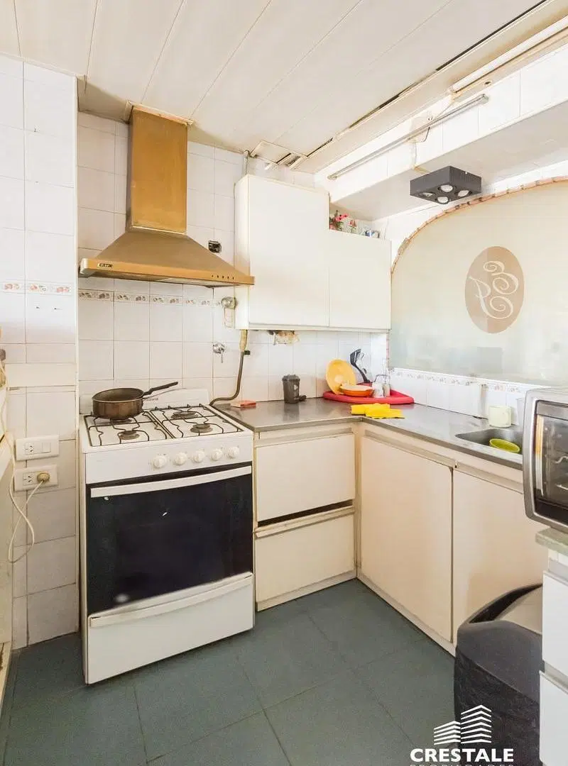 Venta casa 3 dormitorios con jardín y cochera - Barrio Saladillo, Rosairo. 5